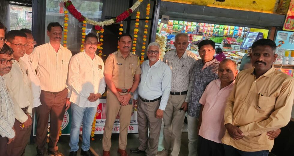 रोटरी क्लब तासगावच्या वतीने एस.टी. स्टँड येथे पोलीस सहायता केंद्राचे उदघाटन